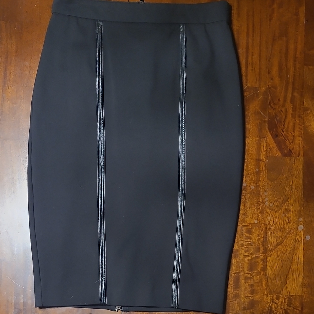 Kenneth Cole Reaction Sleek Black Pencil Skirt